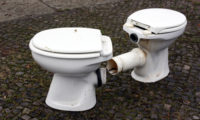 Toilettenbeckenpaar