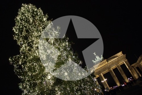Weihnachtsbaum Brandenburger Tor Berlin 2011