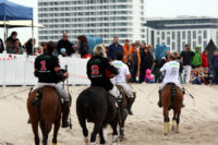 Ehrenrunde nach einem rassigen Polo-Spiel.