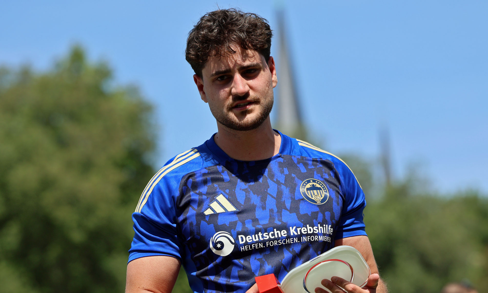 Gründer Elias Nerlich von Delay Sports Berlin