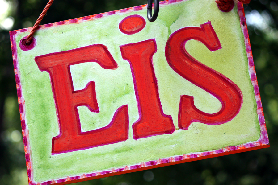 Eis Schild Insel Berlin Treptow 2011