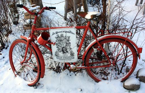 Fahrrad im Schnee Warnemünde 2009