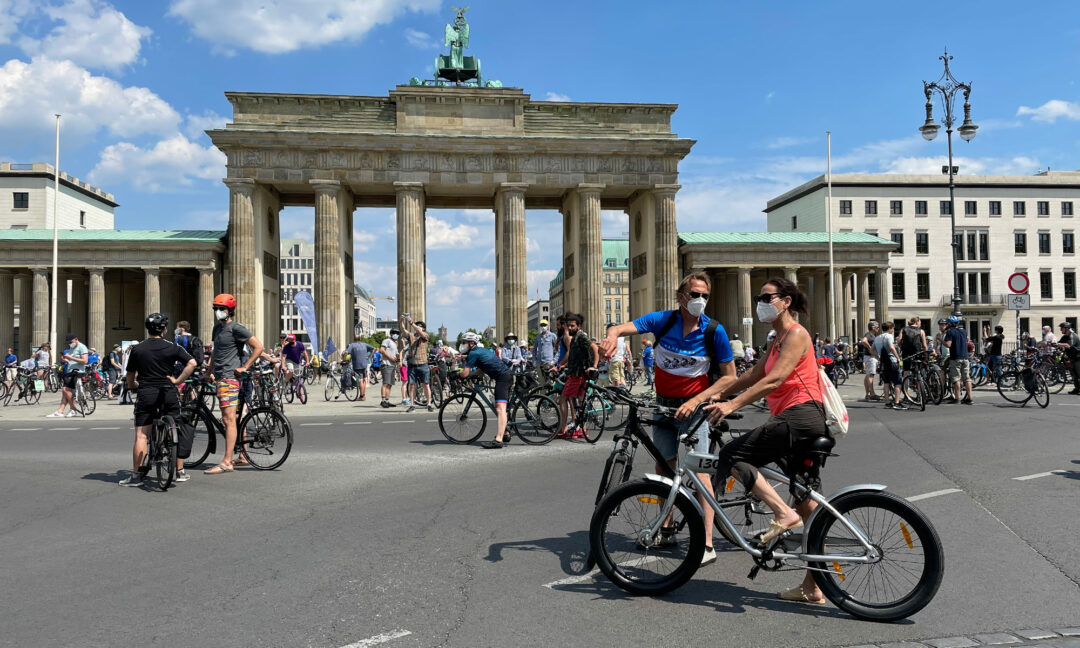 Sternfahrt am Brandenburger Tor