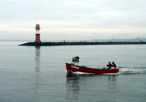 Fischerboot Ostmole Warnemünde 2008