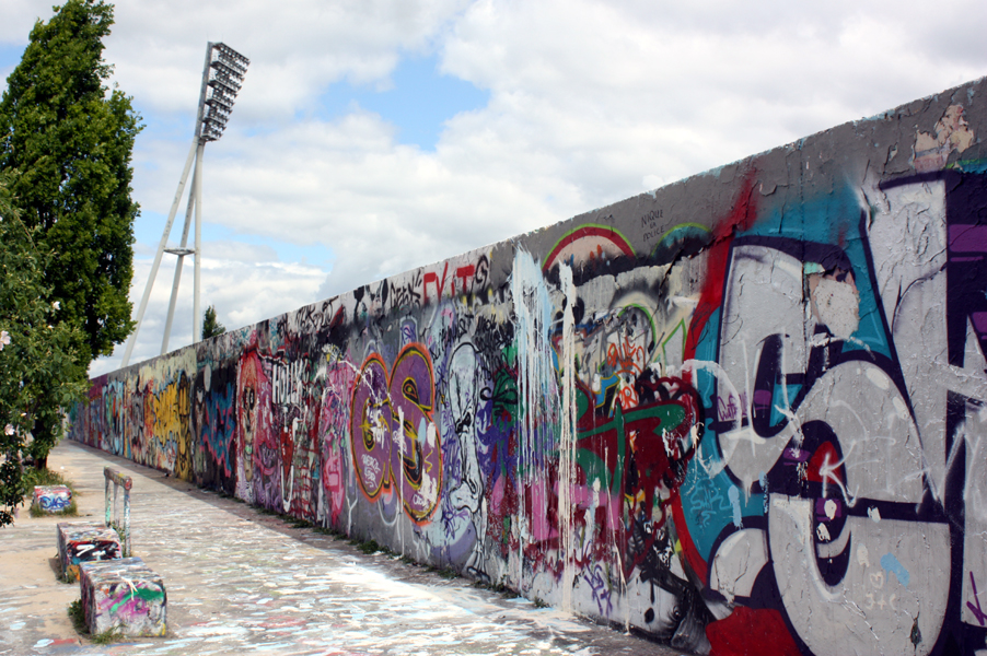 Grafittiwand Mauerpark Berlin 2011