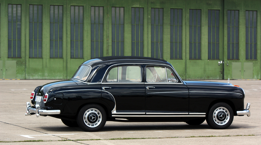 Mercedes-Benz 220 S Coupé Berlin 2011