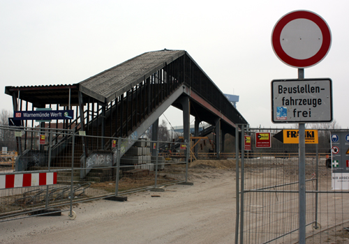 Bahnhofsbrücke Werftbahnhof Warnemünde 2011