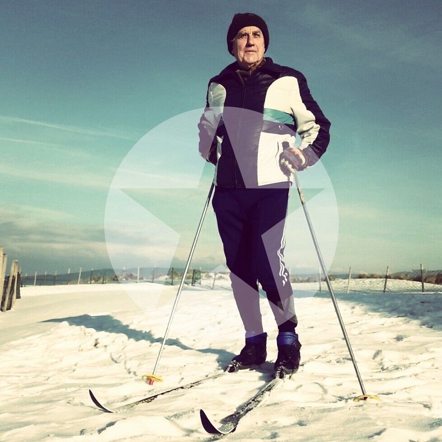 Skifahrer Langlauf Strand Warnemuende 2013