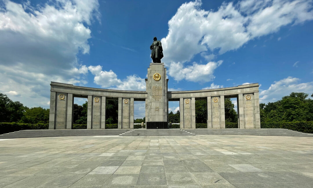 Sowjetisches Ehrenmal Tiergarten