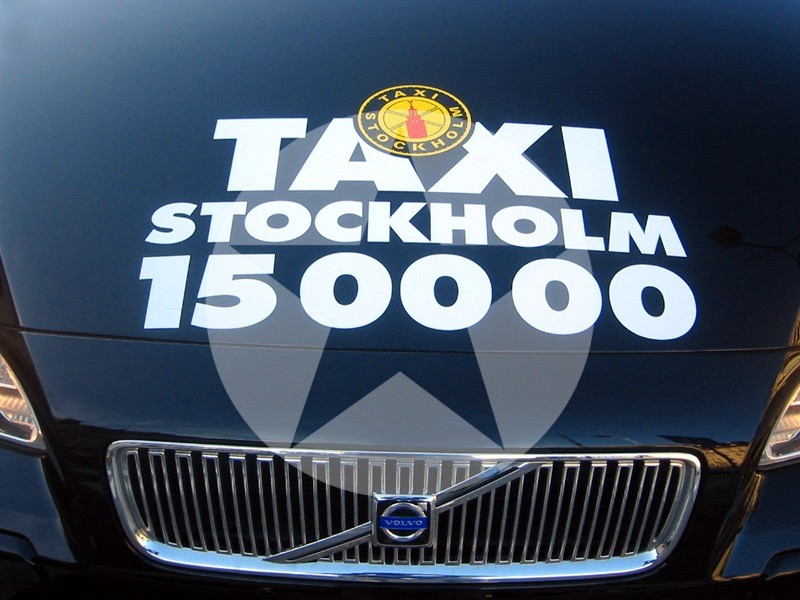 Besonders einfach und bequem fährt man in Stockholm mit dem Taxi.
